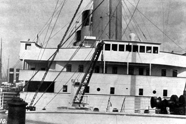 Февраль 1912 года: на «Титанике» устанавливают застекленную прогулочную палубу
